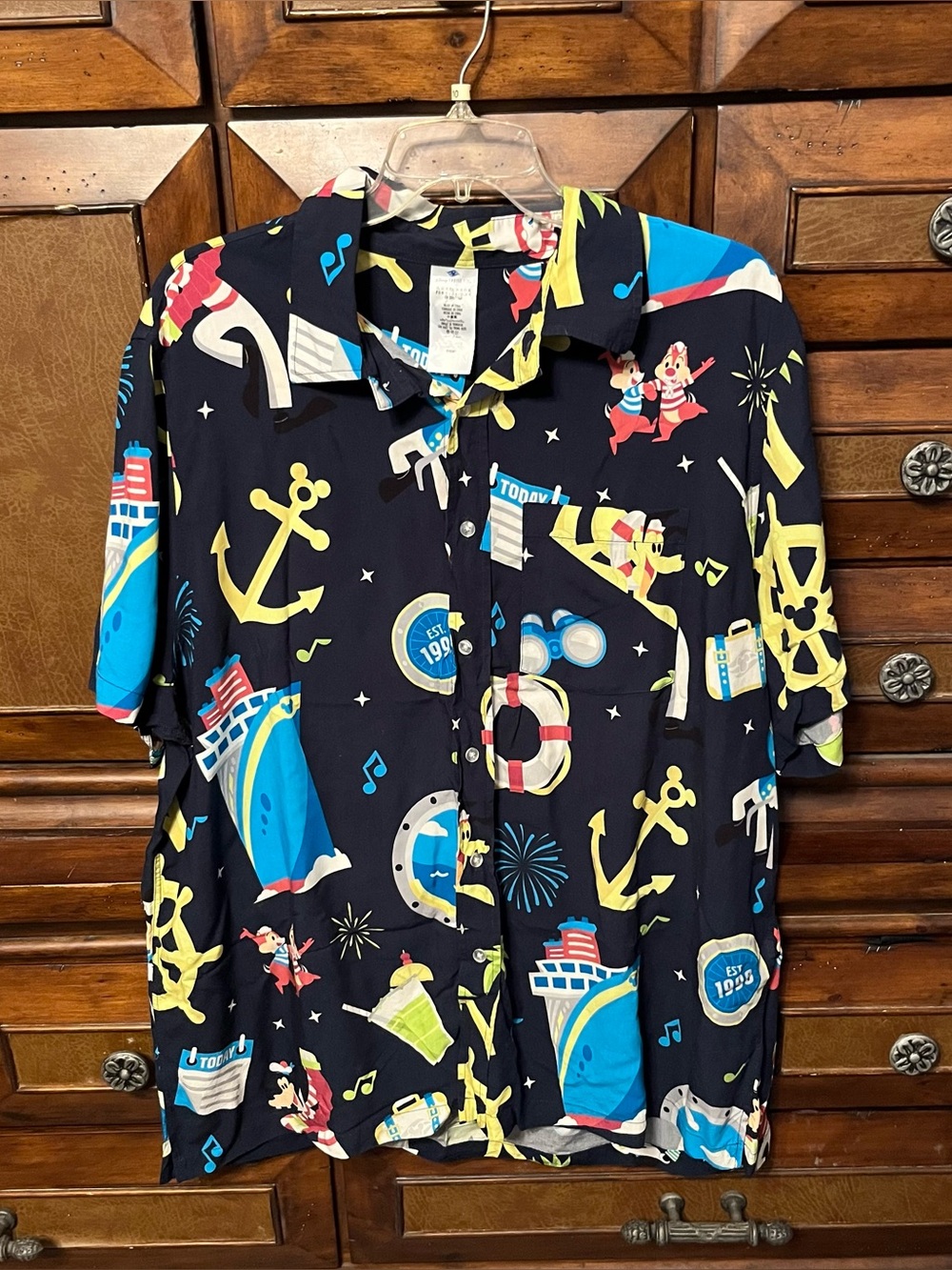 Disney Cruise Line Button Up Shirt Captain Mickey Mouse Mens Size XL RARE HTF